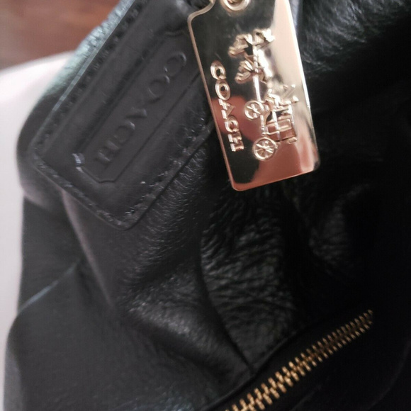 COACH HANDBAG BLACK LEATHER SHOULDER BAG TOTE HOBO - Picture 8 of 8